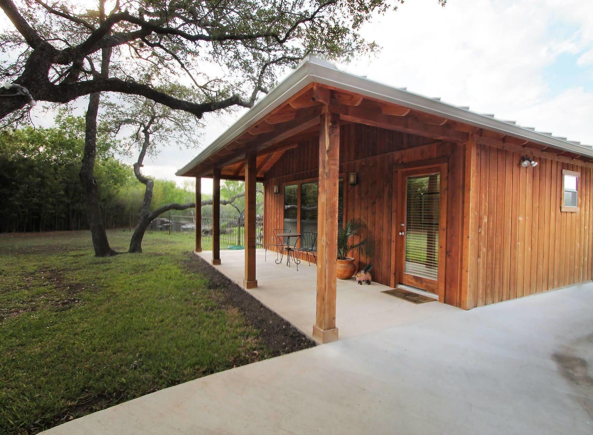 Live Oaks Bed And Breakfast Uvalde Exterior foto